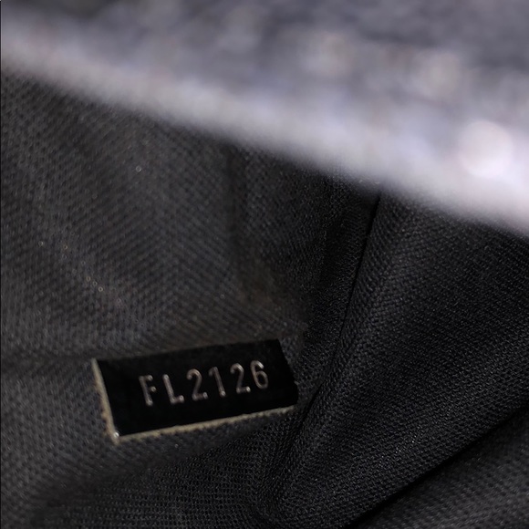 Men’s Louis Vuitton District PM Messanger Bag - Picture 5 of 8